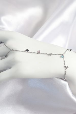 Pirinç Renkli Zirkon Taşlı Sallantılı Yıldızlı Model Gümüş Renk Kadın Şahmeran