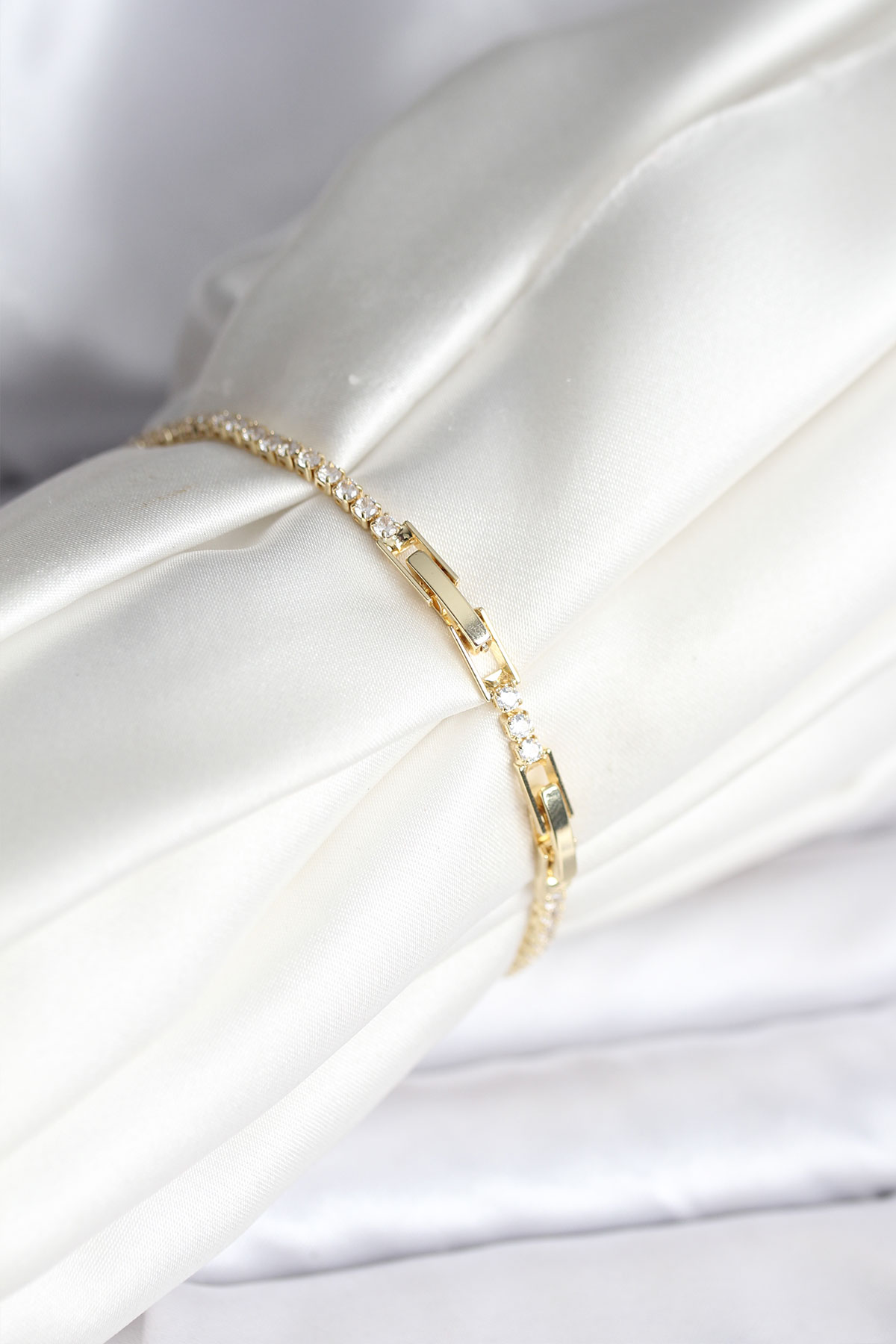 Anka Kuşu Model Zirkon Taşlı Gold Renk Pirinç Su Yolu Kadın Bileklik - Görsel 2